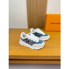 루이비통 Louis Vuitton 스니커즈