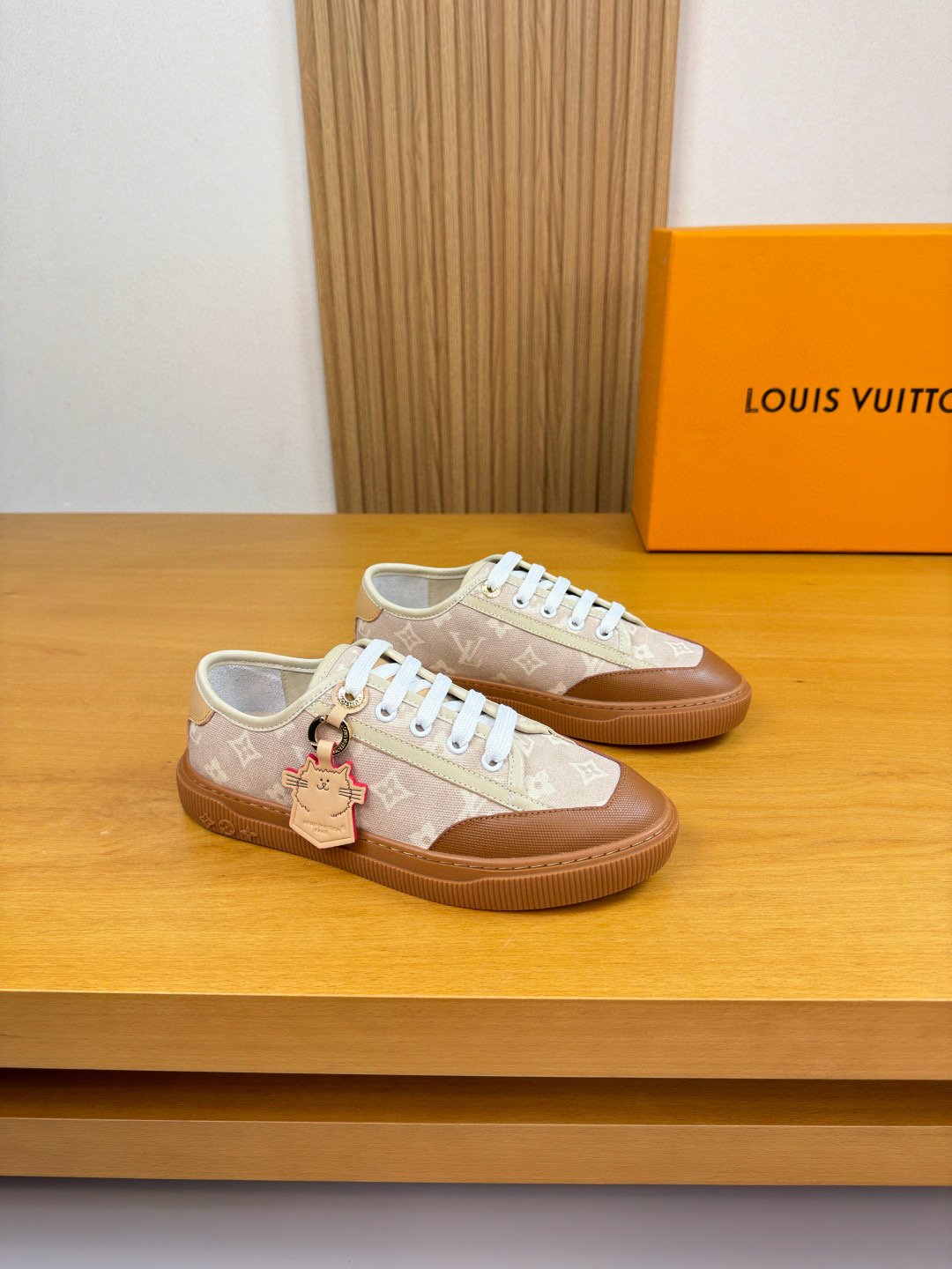 루이비통 Louis Vuitton 스니커즈