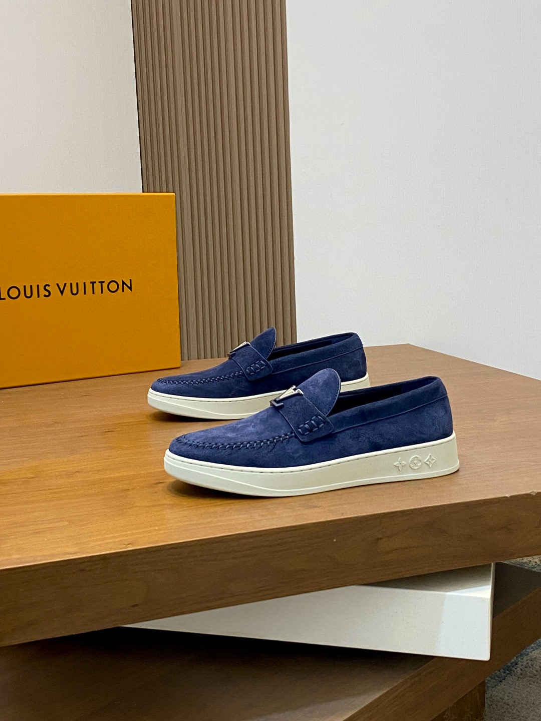 루이비통 Louis Vuitton 스니커즈