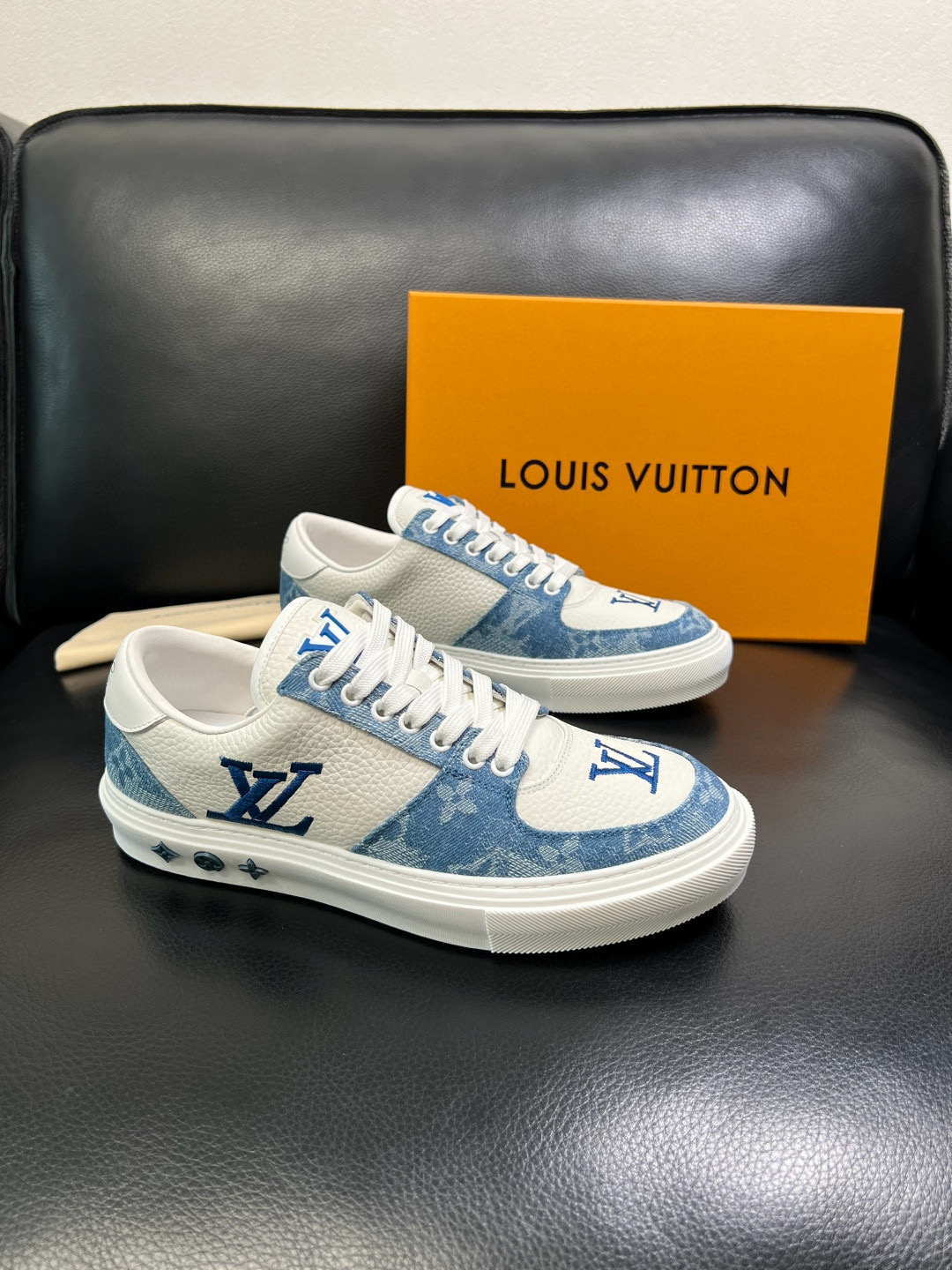 루이비통 Louis Vuitton 스니커즈
