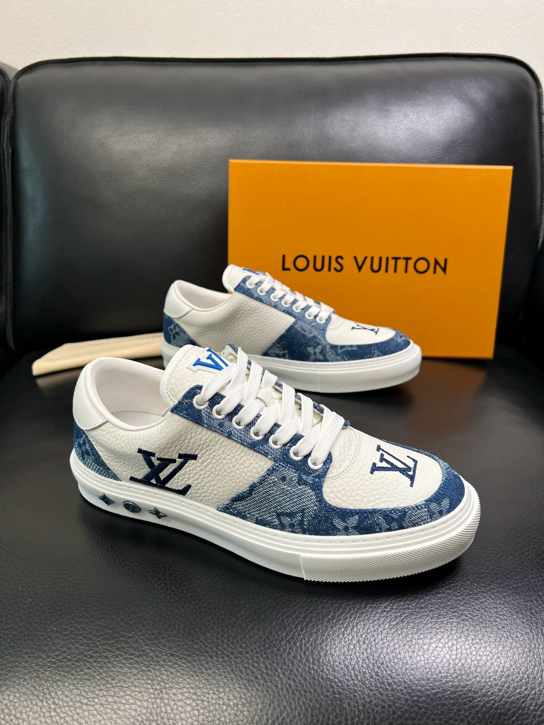 루이비통 Louis Vuitton 스니커즈