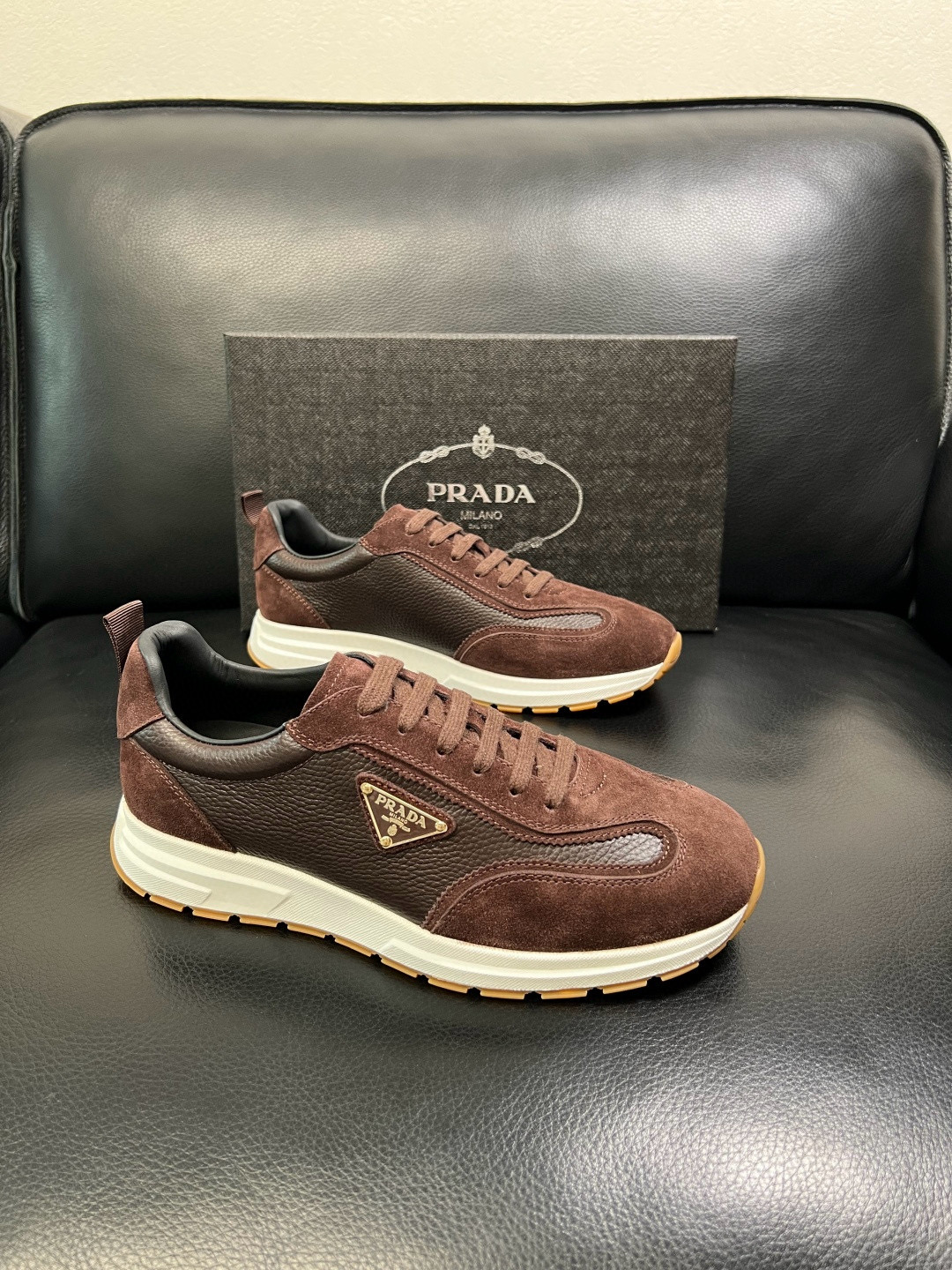 프라다 Prada 스니커즈