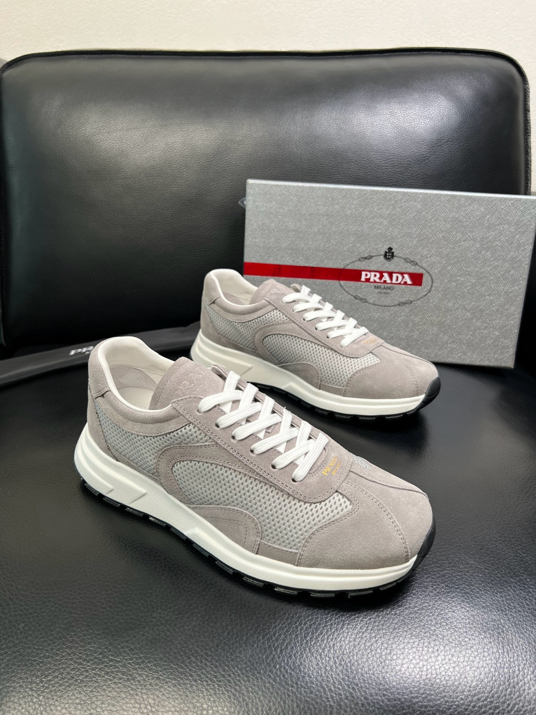 프라다 Prada 스니커즈