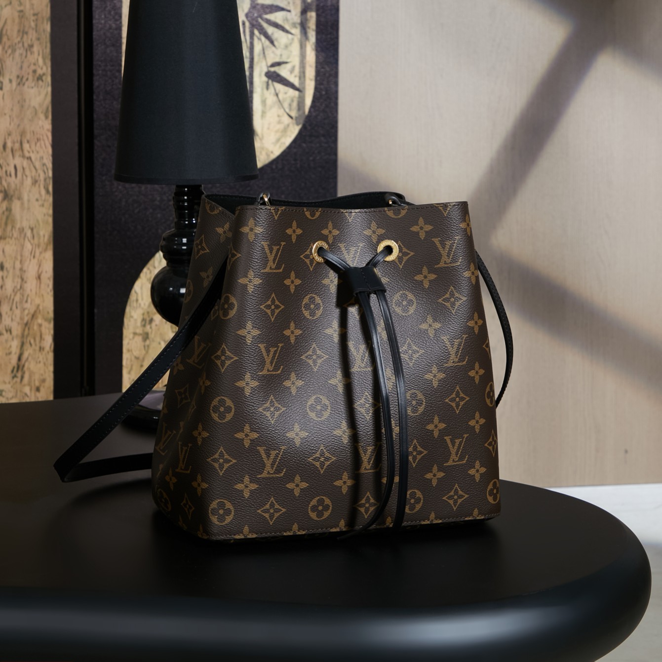 루이비통 Louis Vuitton M44020 Neonoe MM Monogram Black 26cm