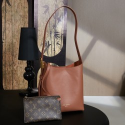 루이비통 Louis Vuitton M24974 Low Key Hobo MM Cognac