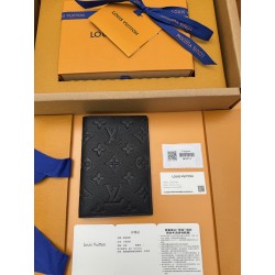 루이비통 Louis Vuitton M63914 passport case