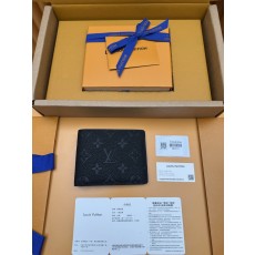 루이비통 Louis Vuitton M82072 지갑