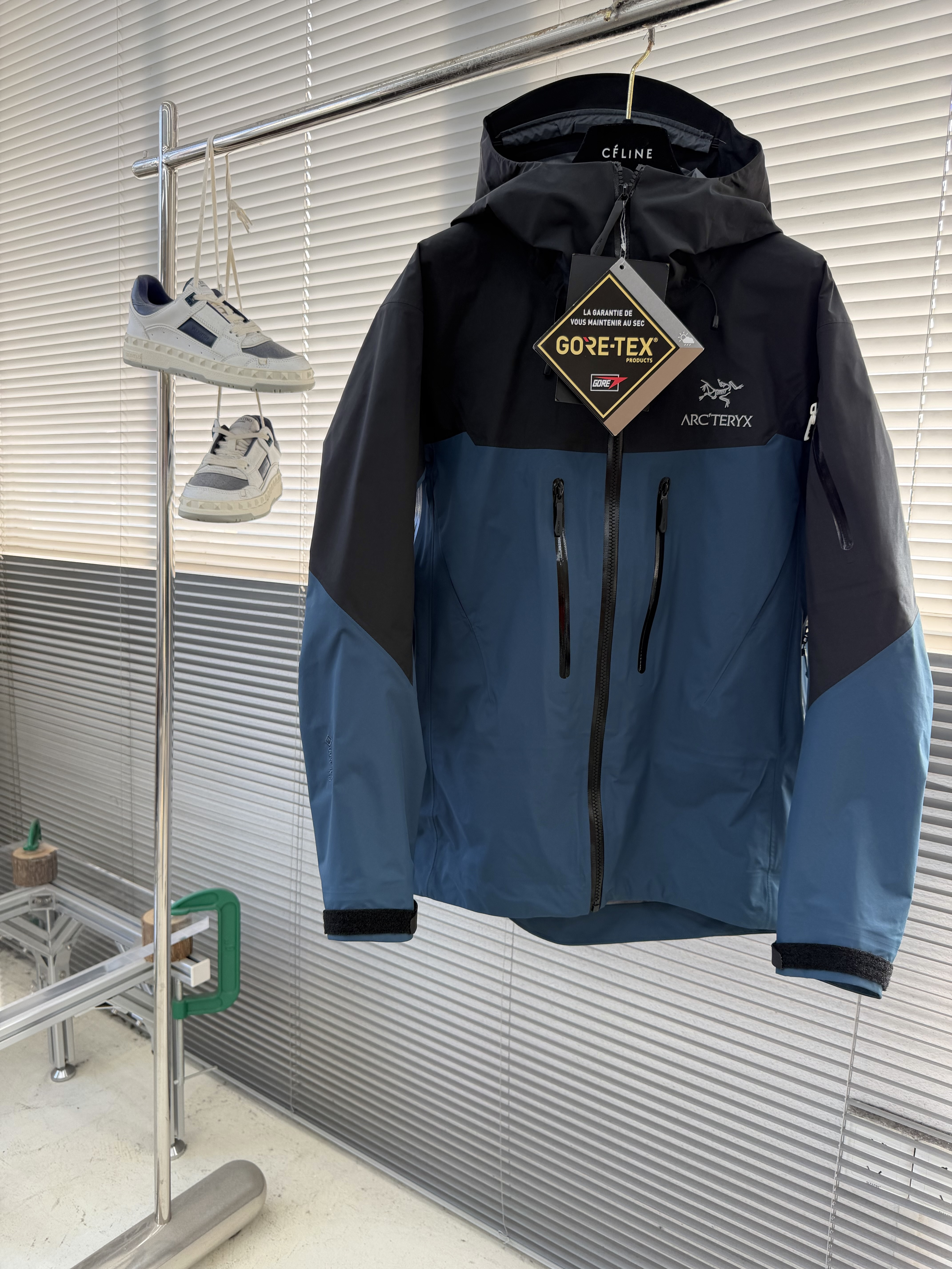 아크테릭스 ARC'TERYX 재킷