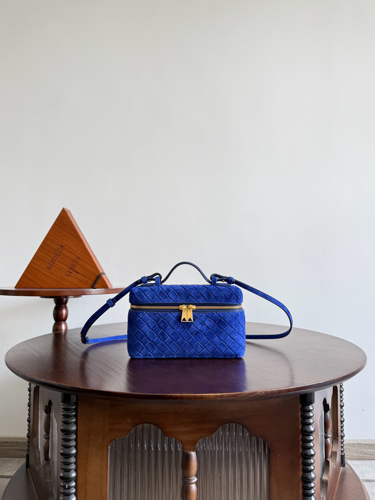 보테가 베네타 Bottega Veneta Bang Bang Vanity 크로스 백 789109 22cm