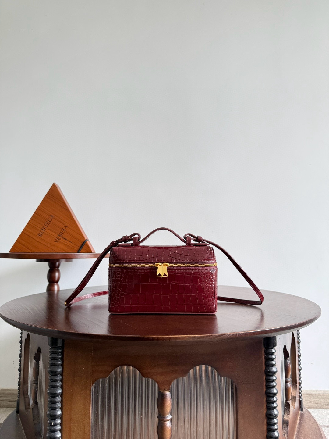 보테가 베네타 Bottega Veneta Bang Bang Vanity 크로스 백 789109 22cm