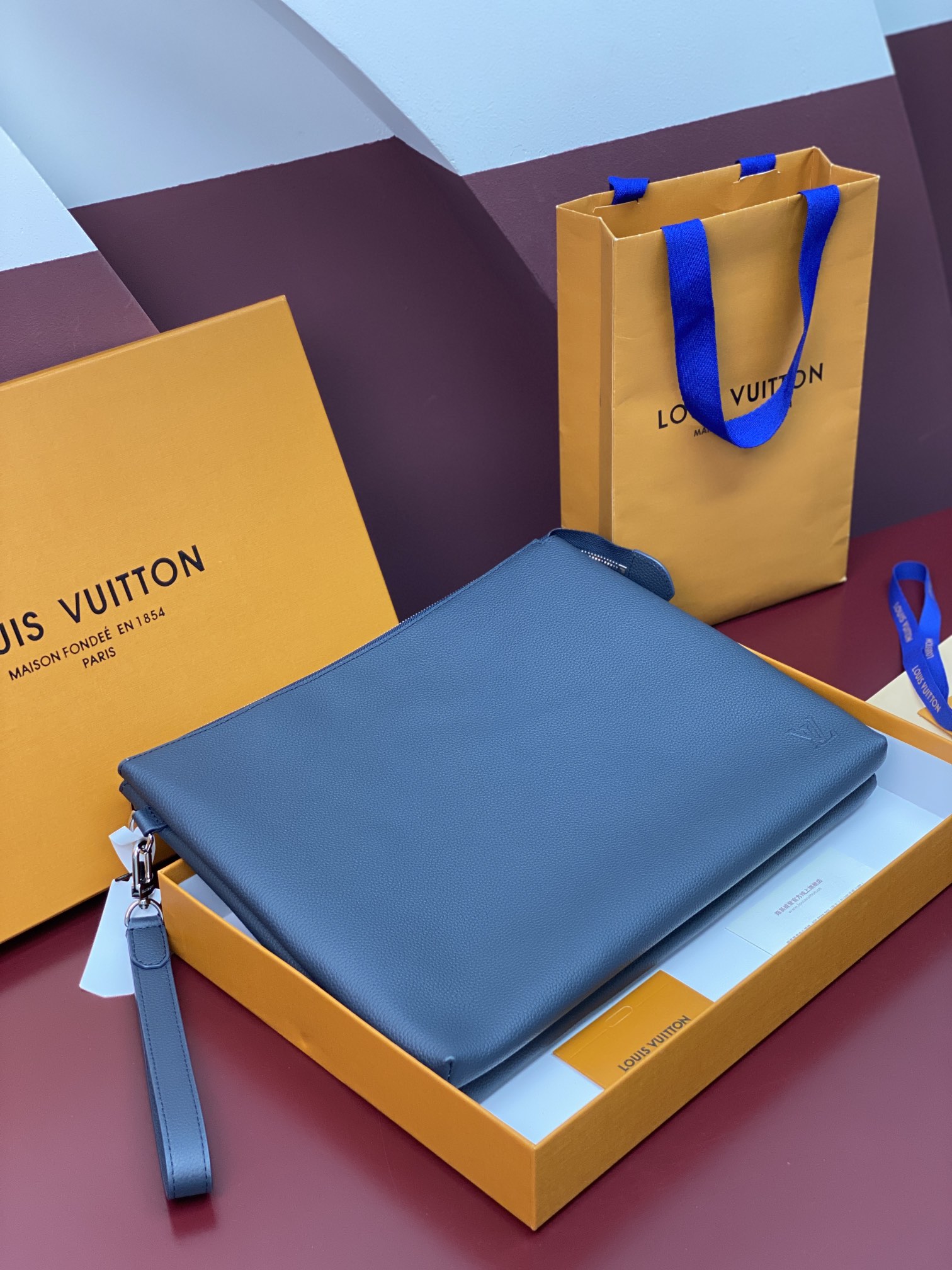 루이비통 Louis Vuitton M25943 Duo Pouch 클러치 35.5cm