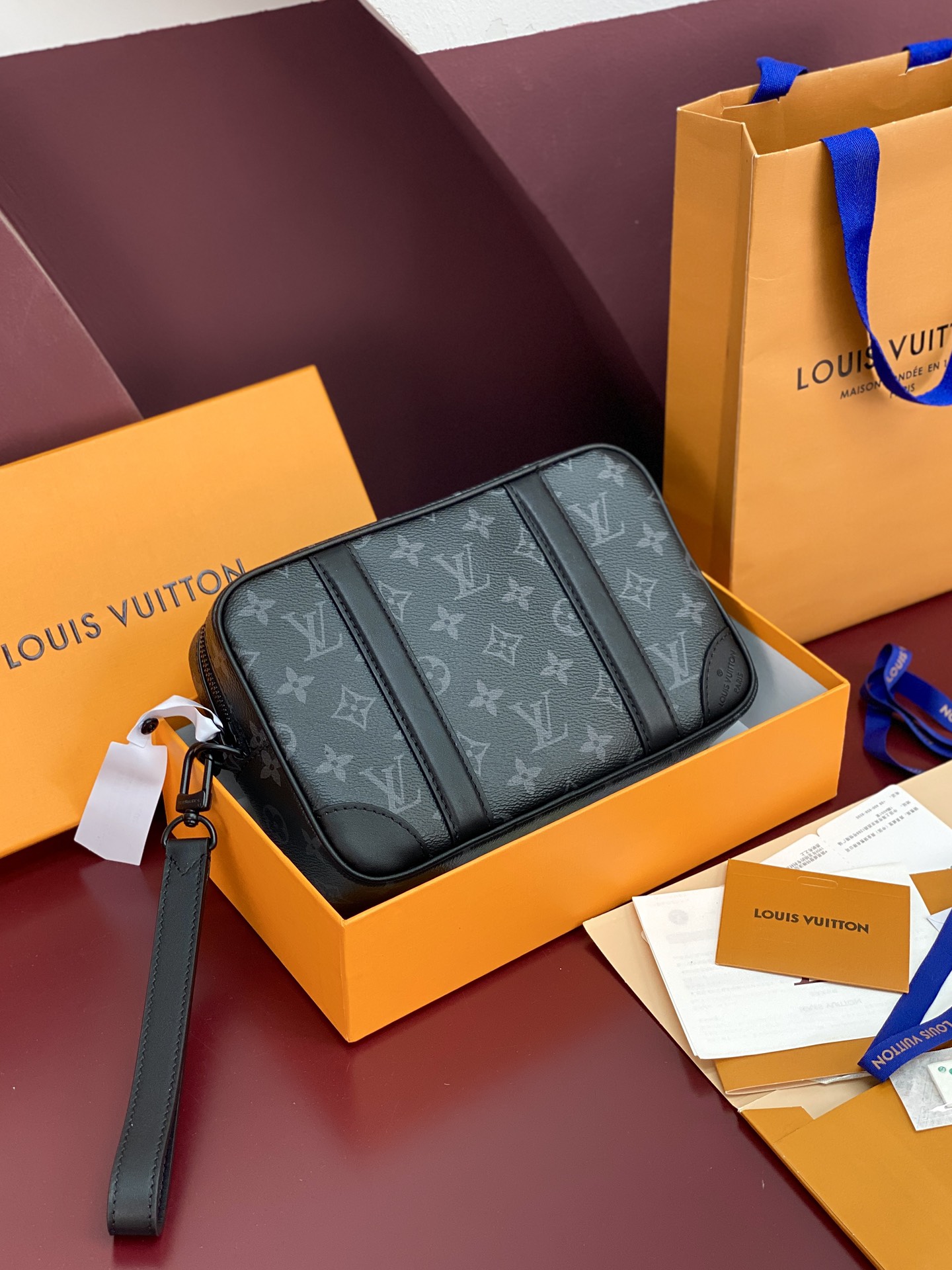 루이비통 Louis Vuitton M82076 POCHETTE KASAI 클러치 25cm