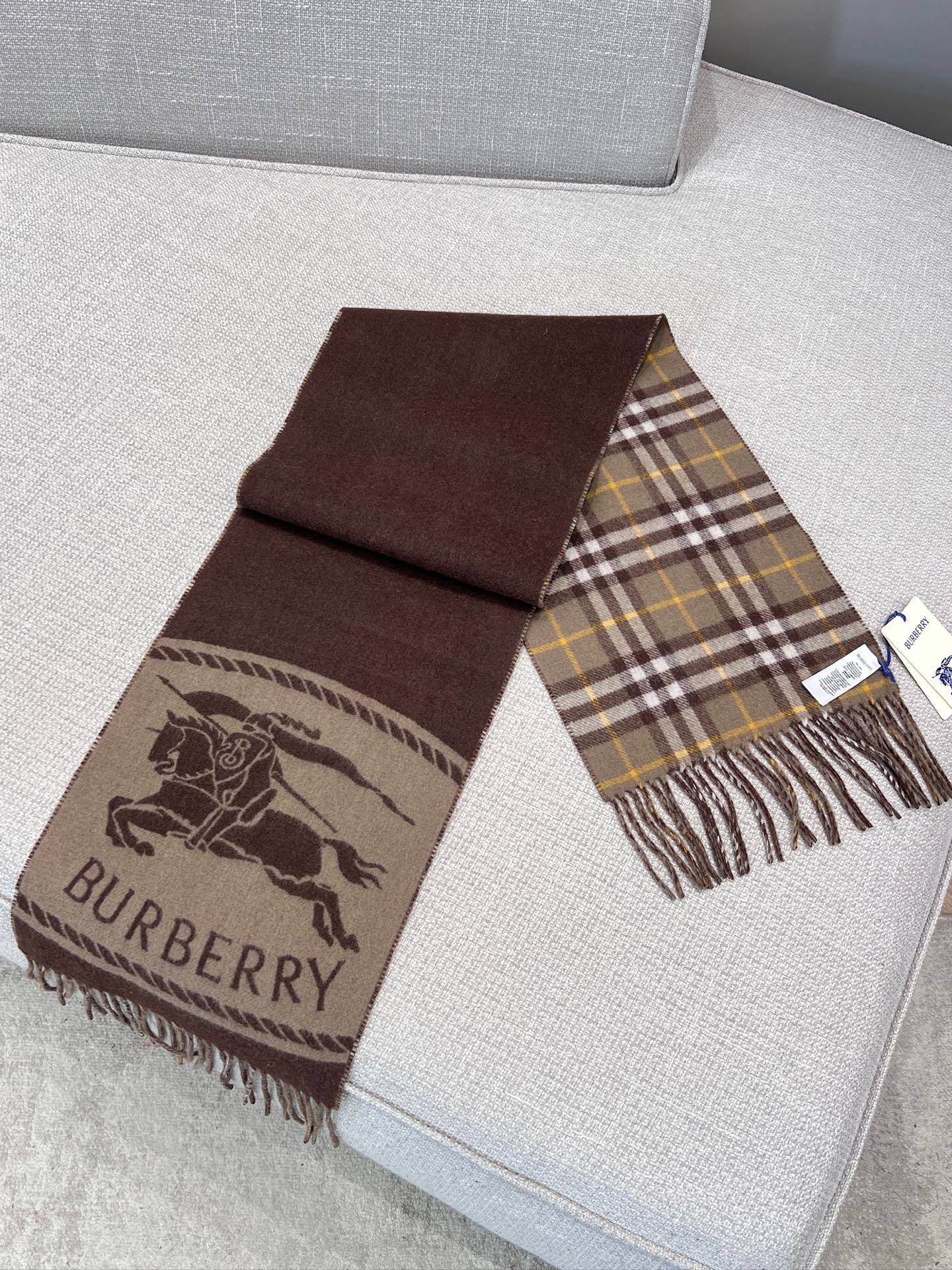 버버리 Burberry 캐시미어 케이프 168x28cm