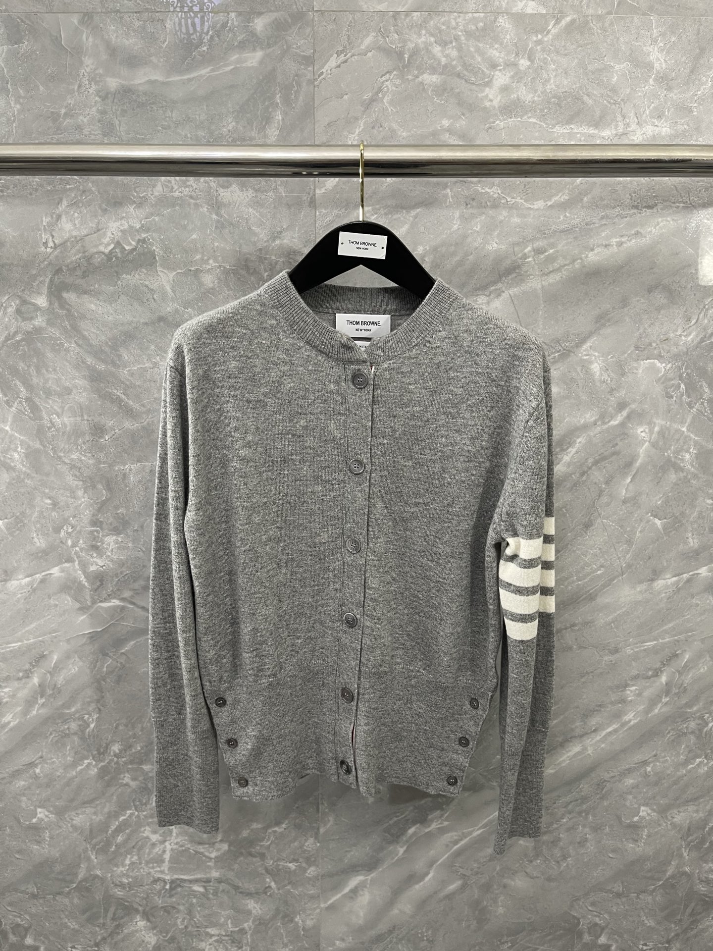 톰브라운 Thom Browne 가디건