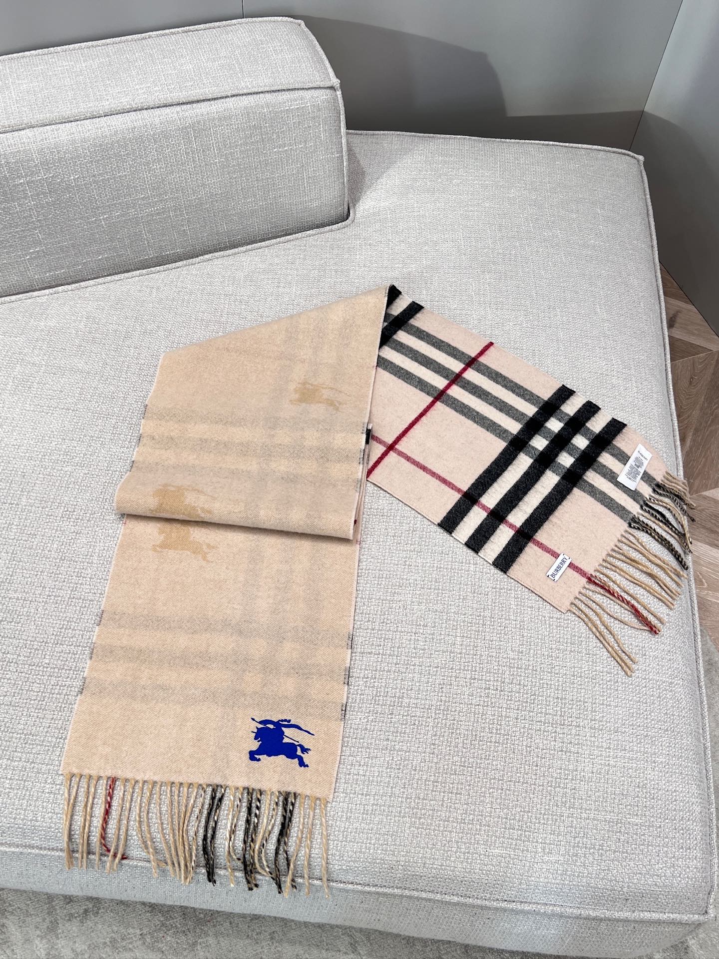 버버리 Burberry 캐시미어 케이프 168X30cm
