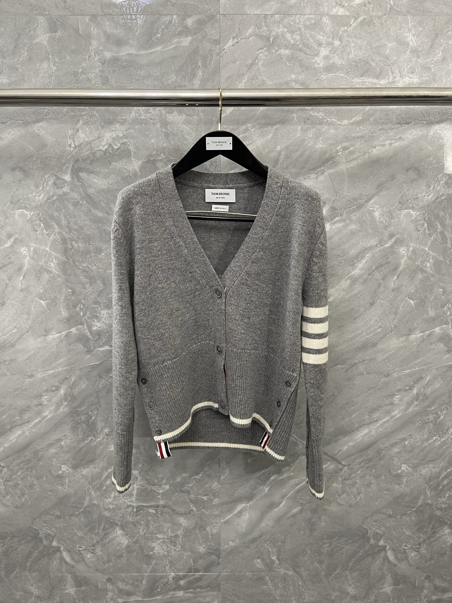 톰브라운 Thom Browne 가디건