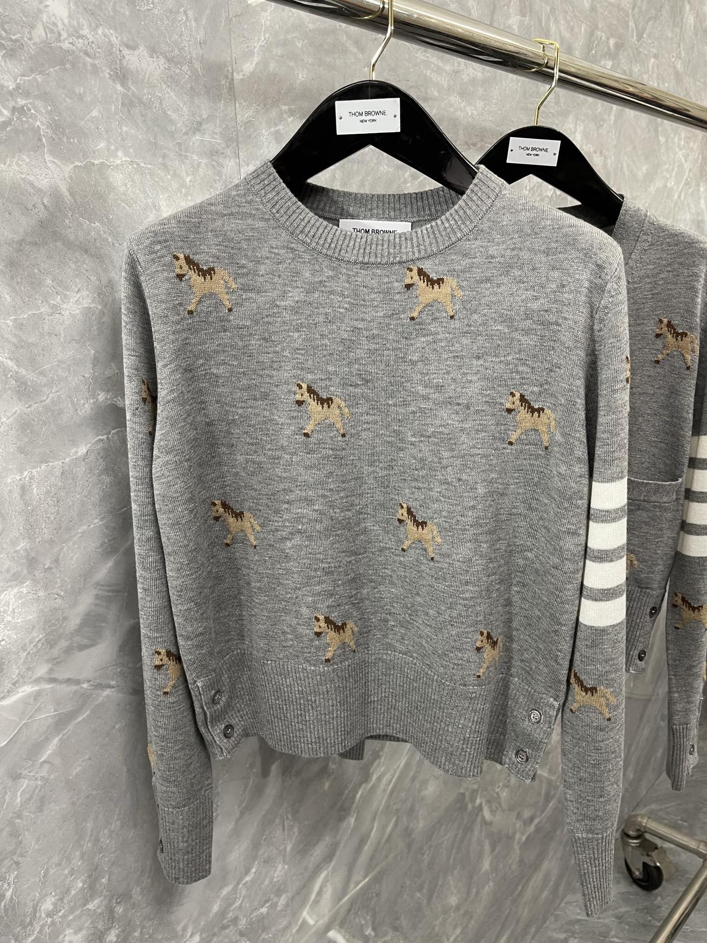 톰브라운 Thom Browne 긴팔 티셔츠