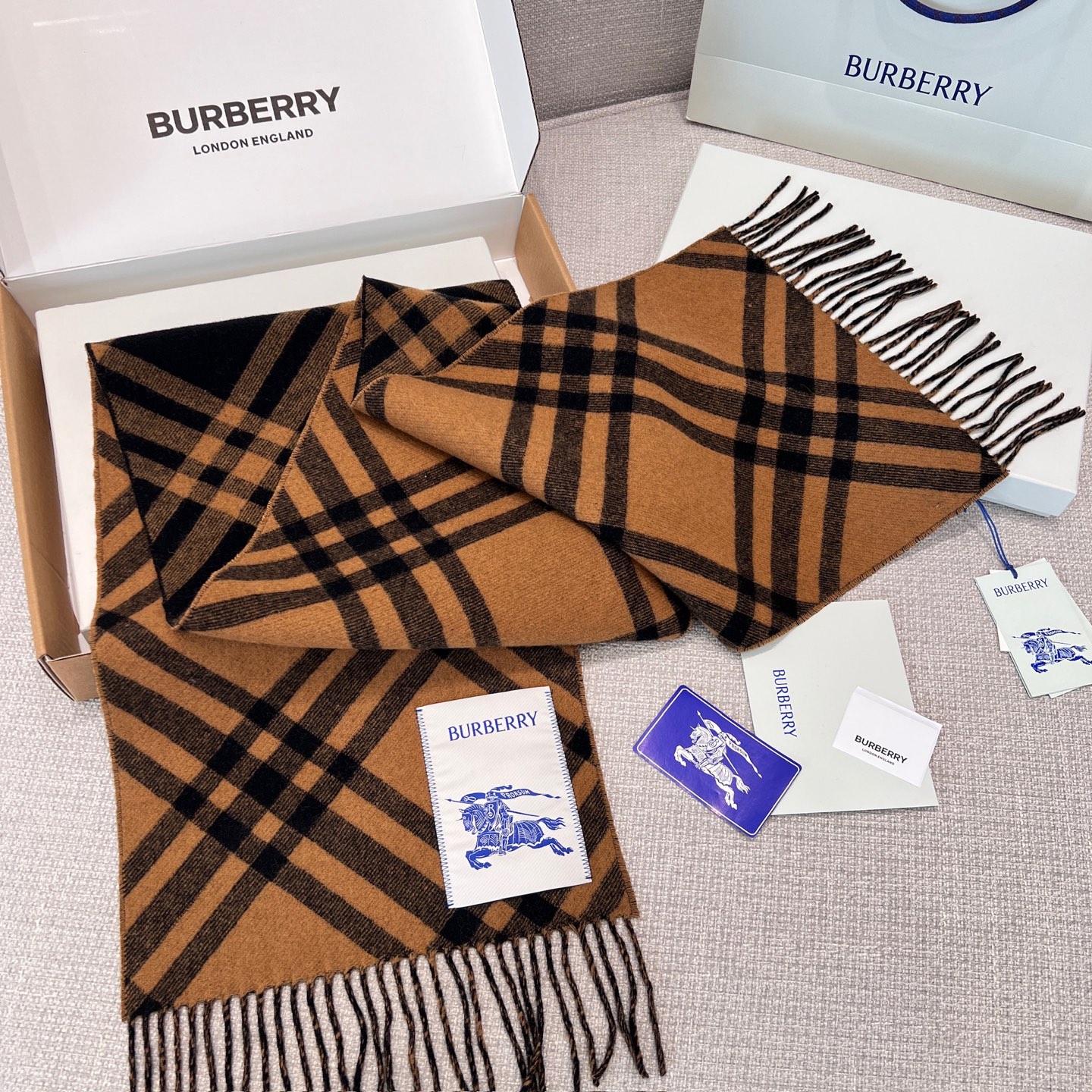 버버리 Burberry 캐시미어 케이프 168X30cm