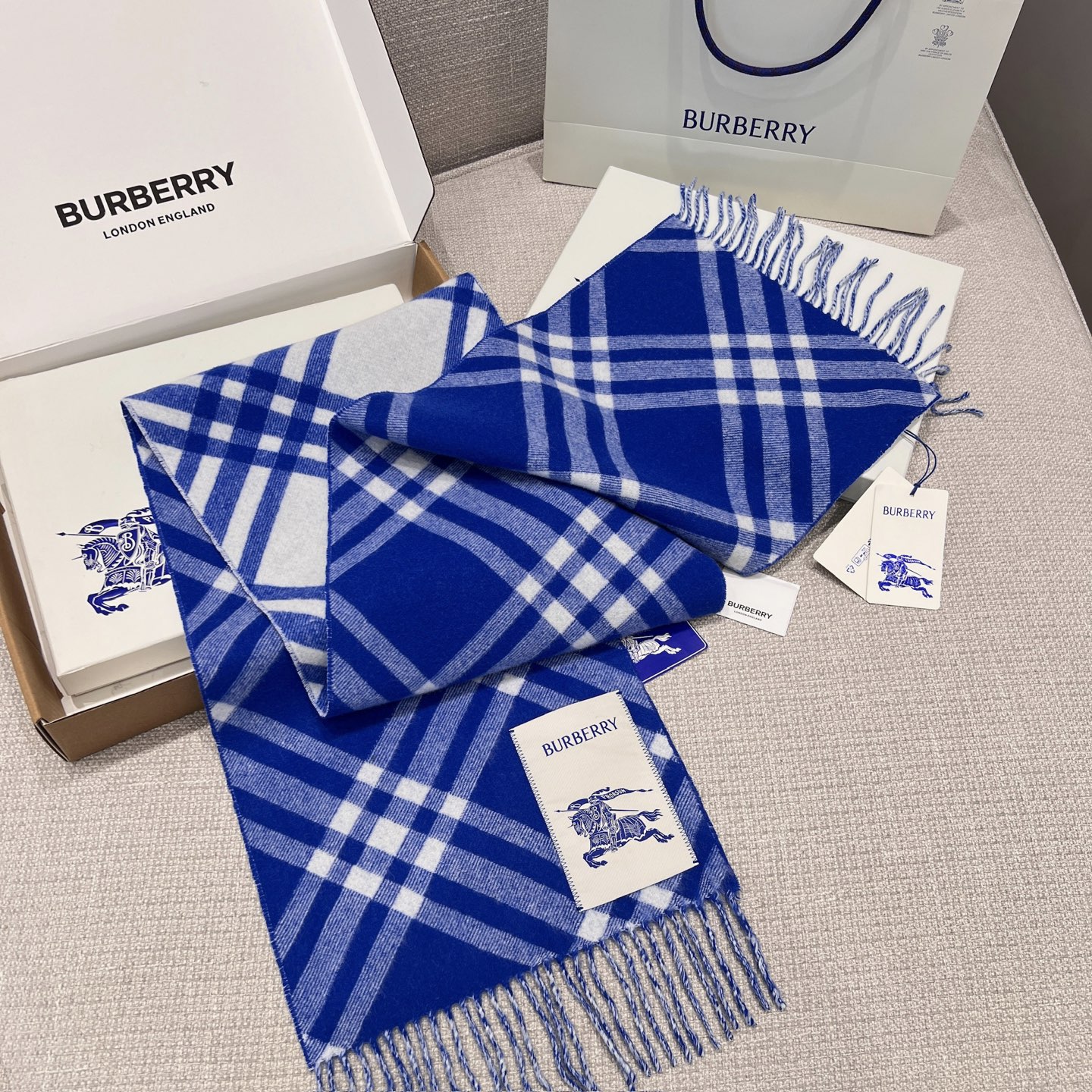 버버리 Burberry 캐시미어 케이프 168X30cm