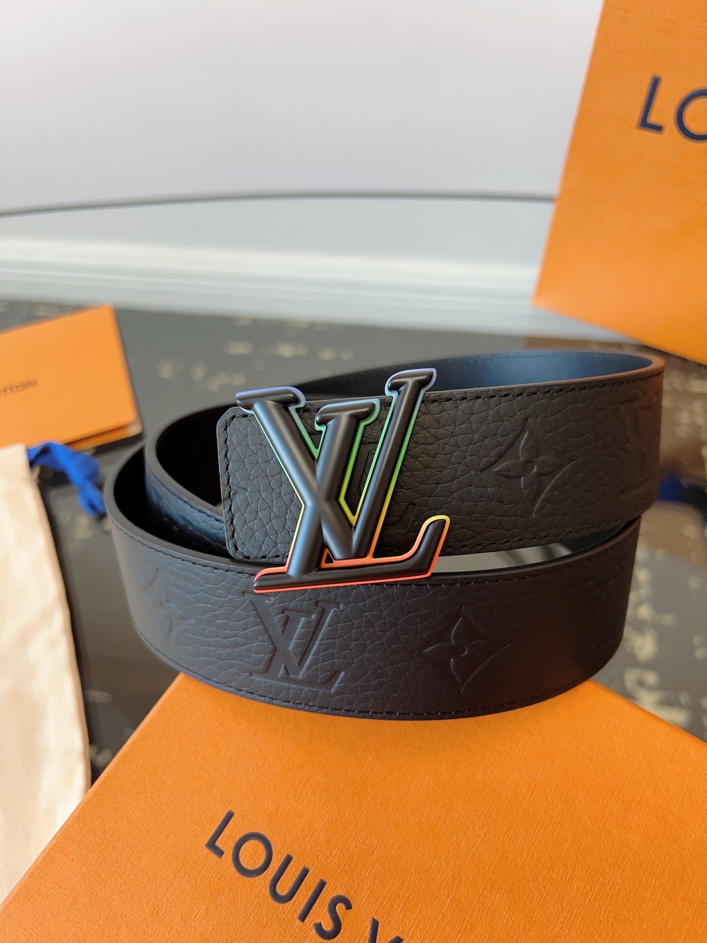 루이비통 Louis Vuitton 벨트 40mm