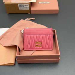 미우 미우 MIU MIU 5MC076 MATELASSE 카드 케이스 8.5cm