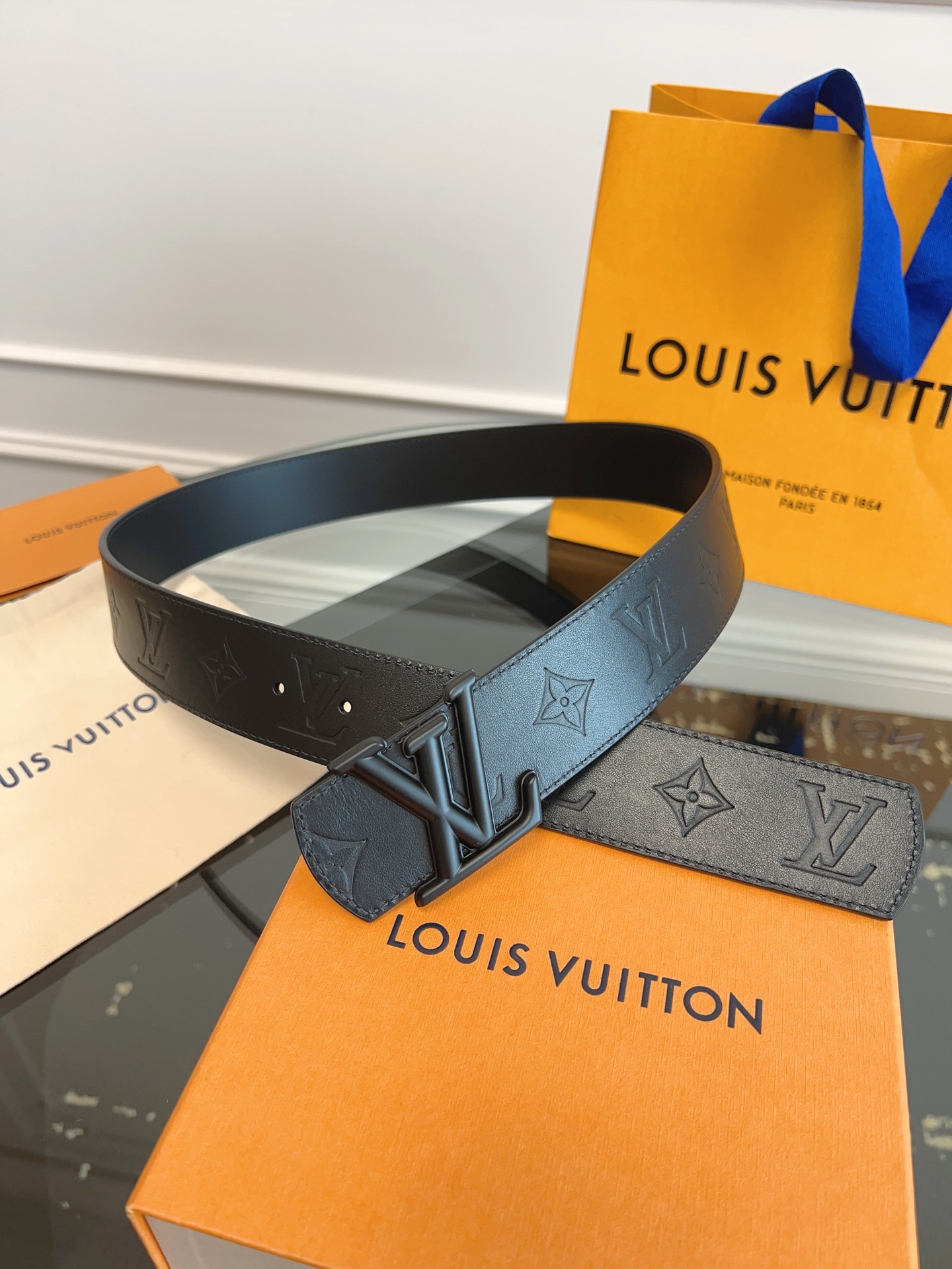 루이비통 Louis Vuitton 벨트 40mm