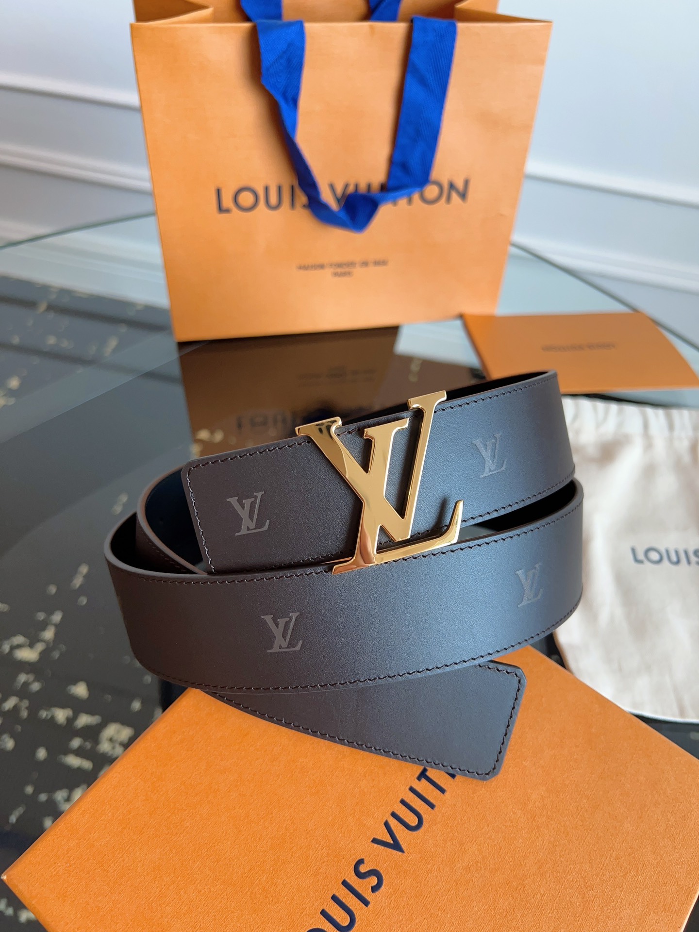 루이비통 Louis Vuitton 벨트 40mm