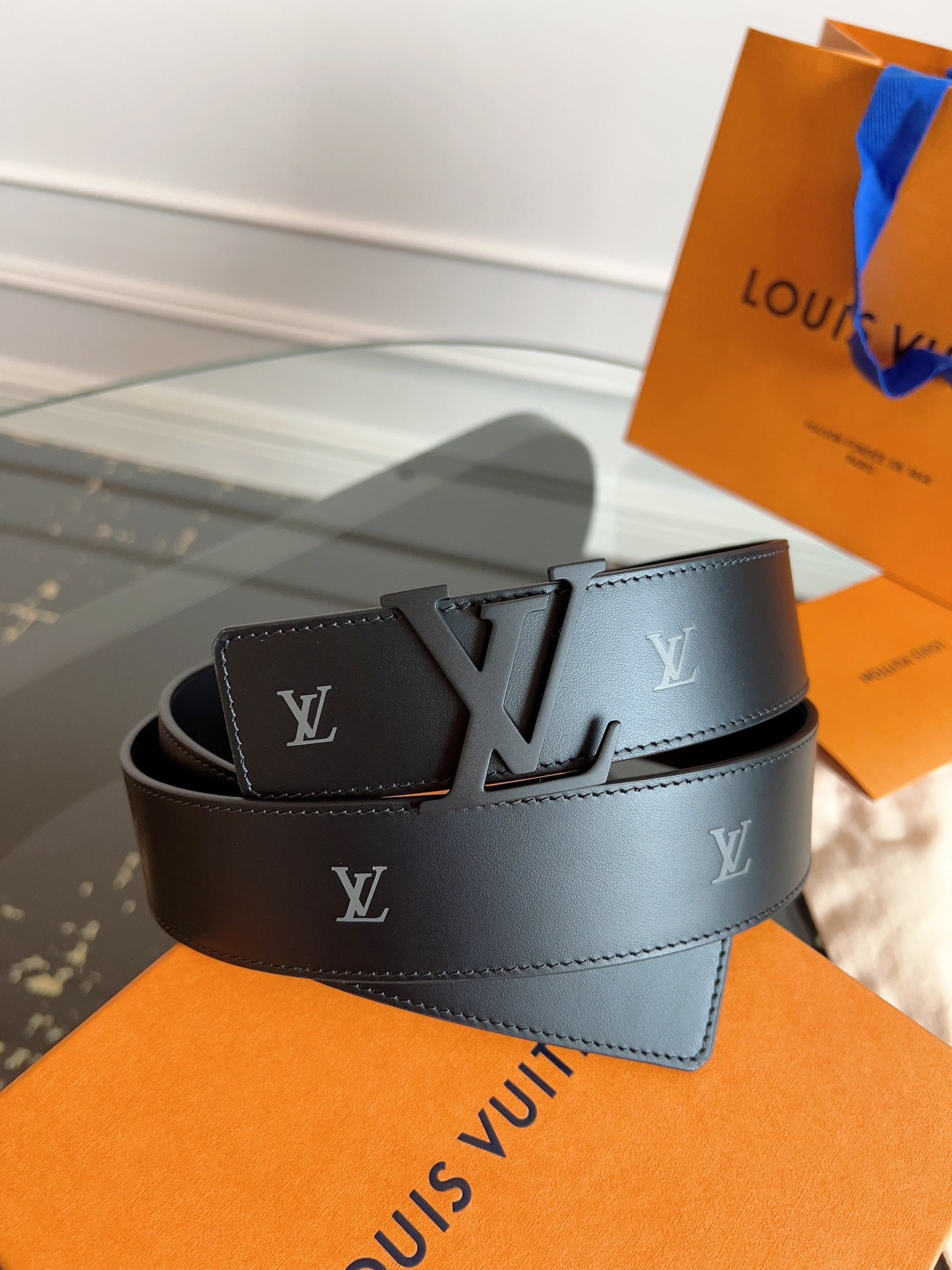 루이비통 Louis Vuitton 벨트 40mm