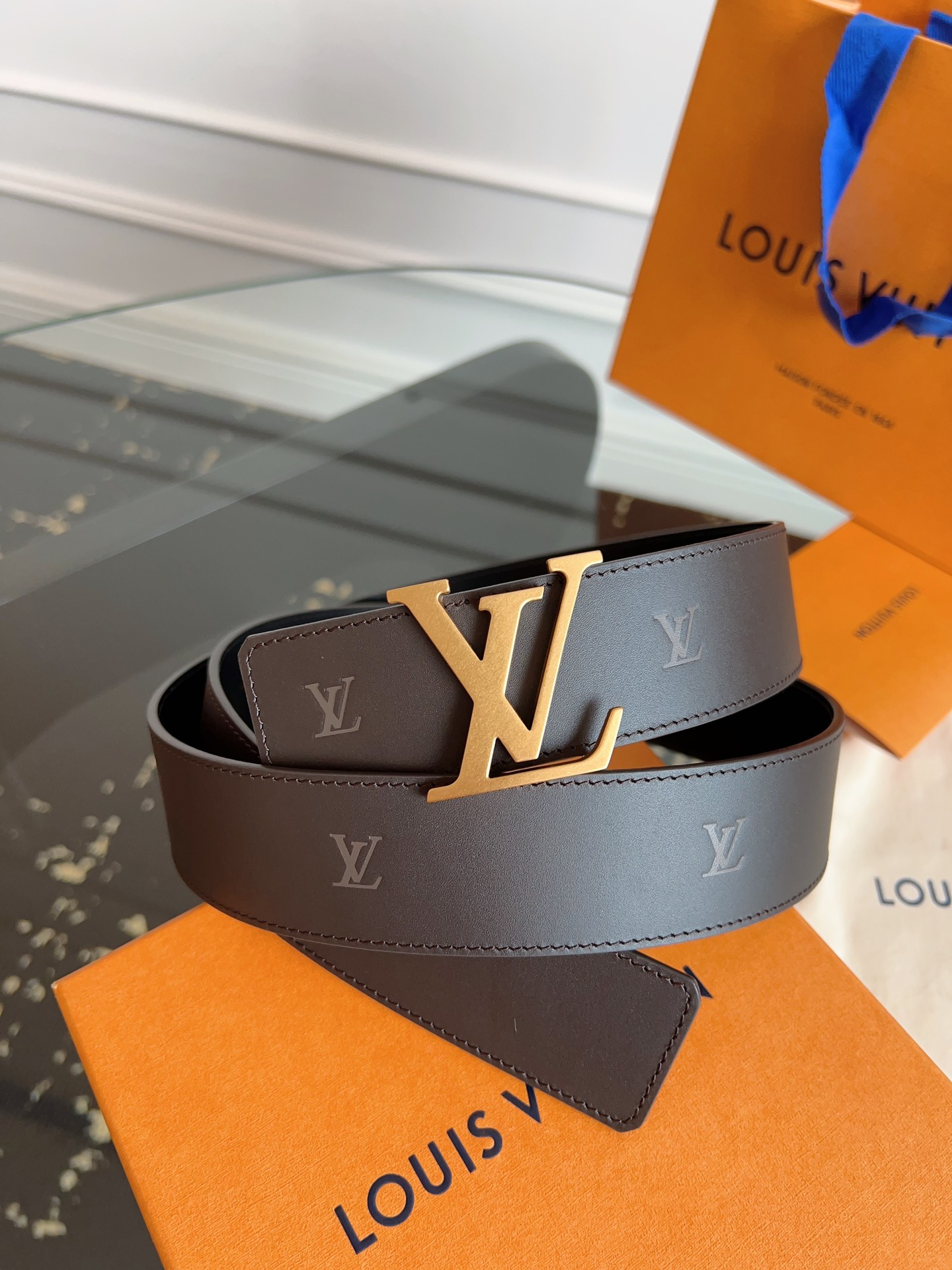 루이비통 Louis Vuitton 벨트 40mm
