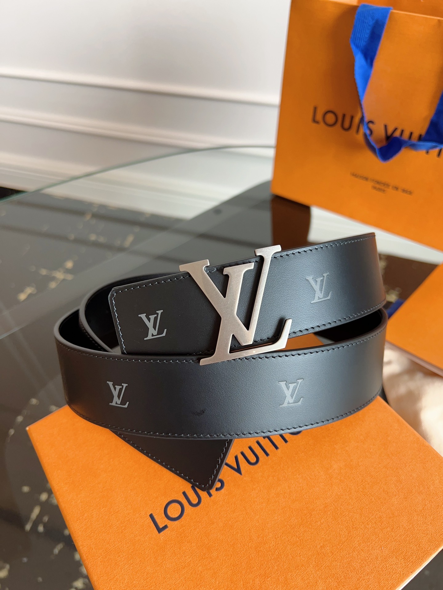 루이비통 Louis Vuitton 벨트 40mm
