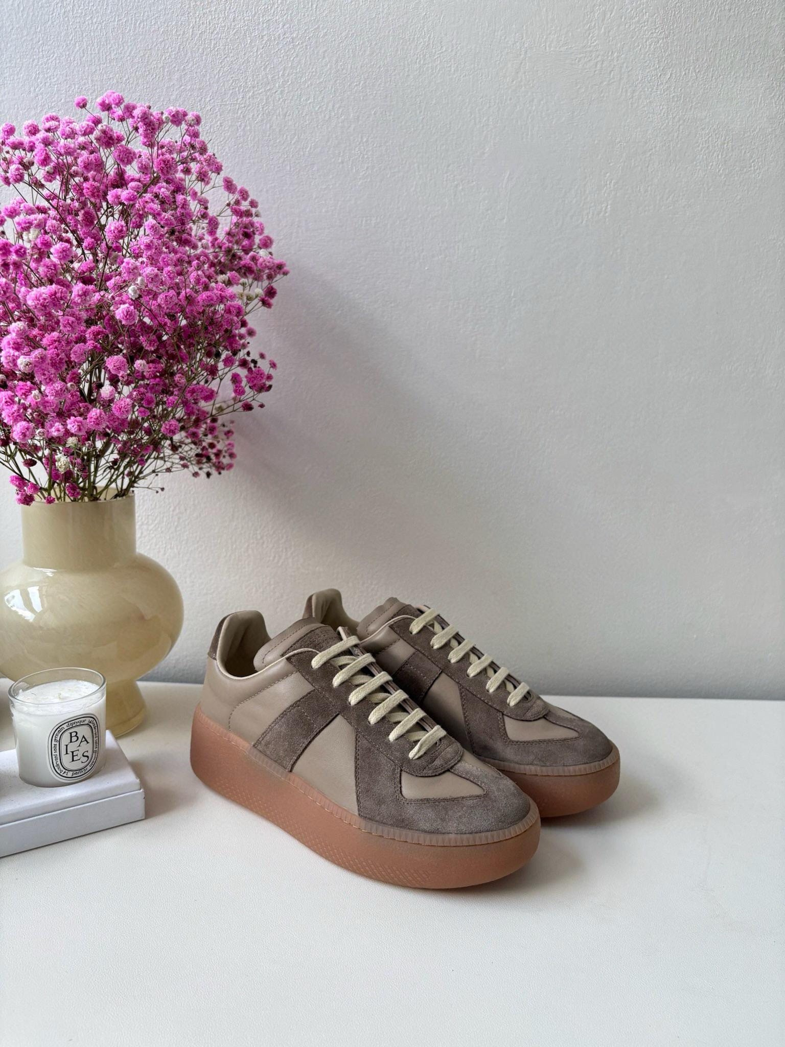 발렌시아가 Maison Margiela 스니커즈