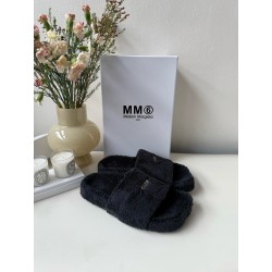 발렌시아가 Maison Margiela 슬리퍼 Black
