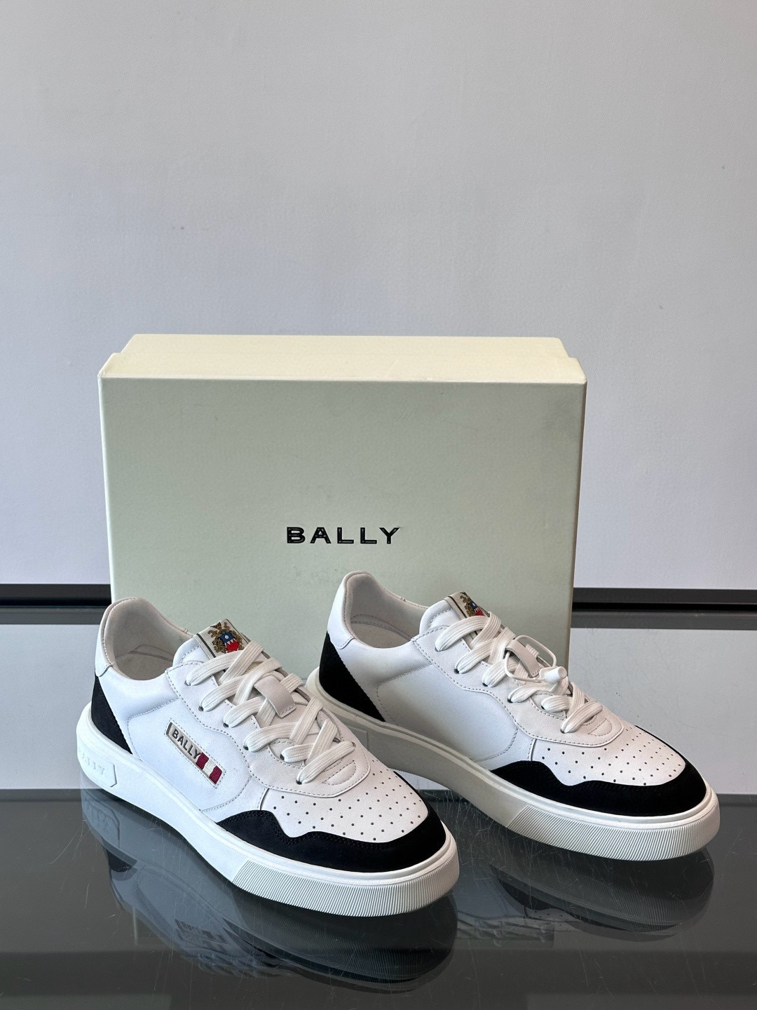발리 Bally 스니커즈