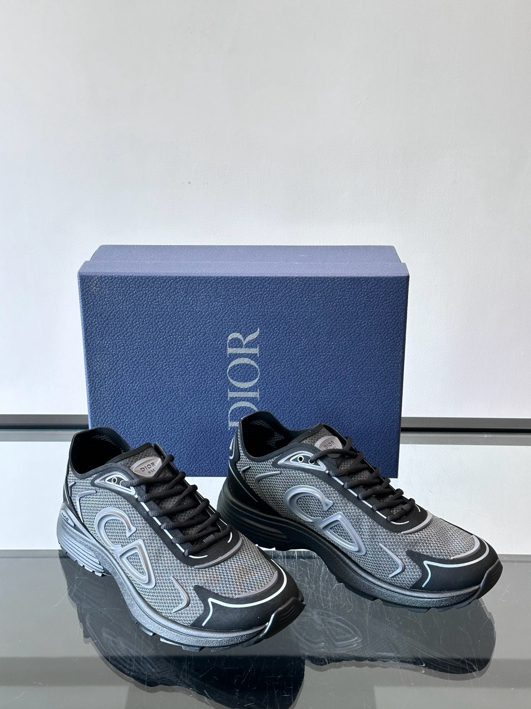 디올 Dior B30 Countdown Tech 스니커즈