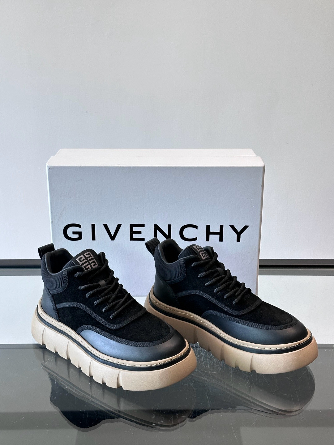 지방시 Givenchy 스니커즈