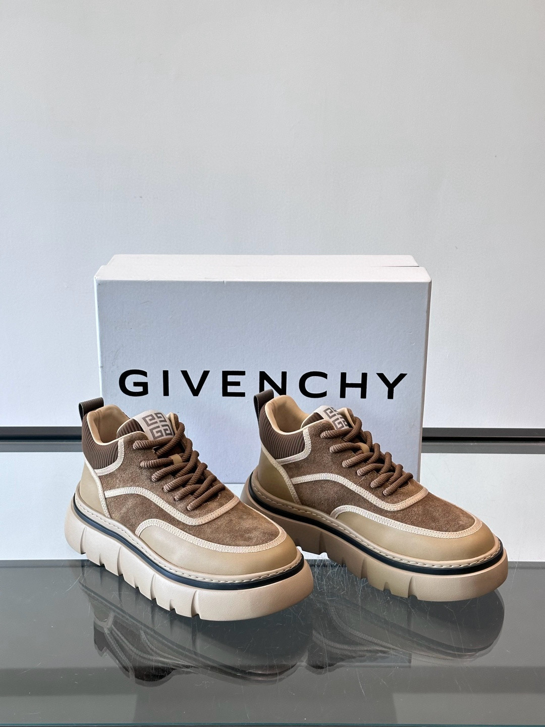 지방시 Givenchy 스니커즈