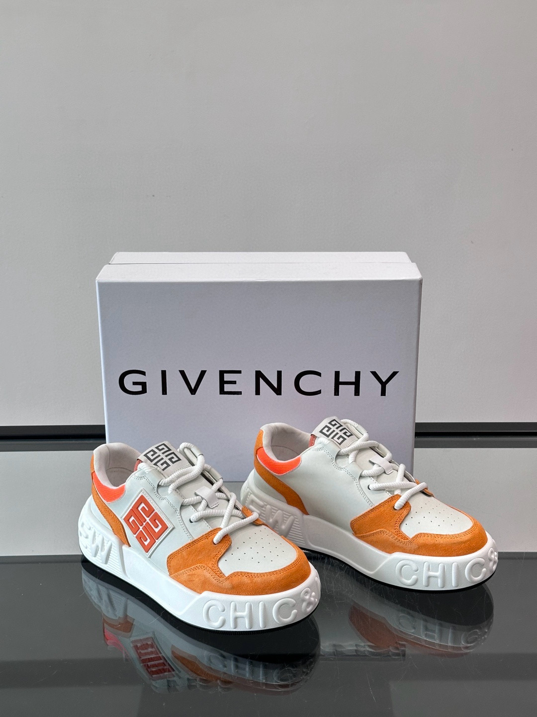 지방시 Givenchy 스니커즈