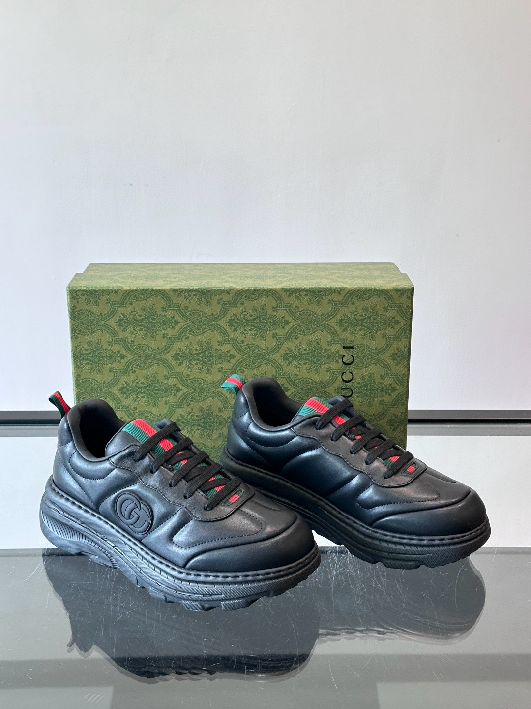 구찌 Gucci Rhyton 스니커즈 Black