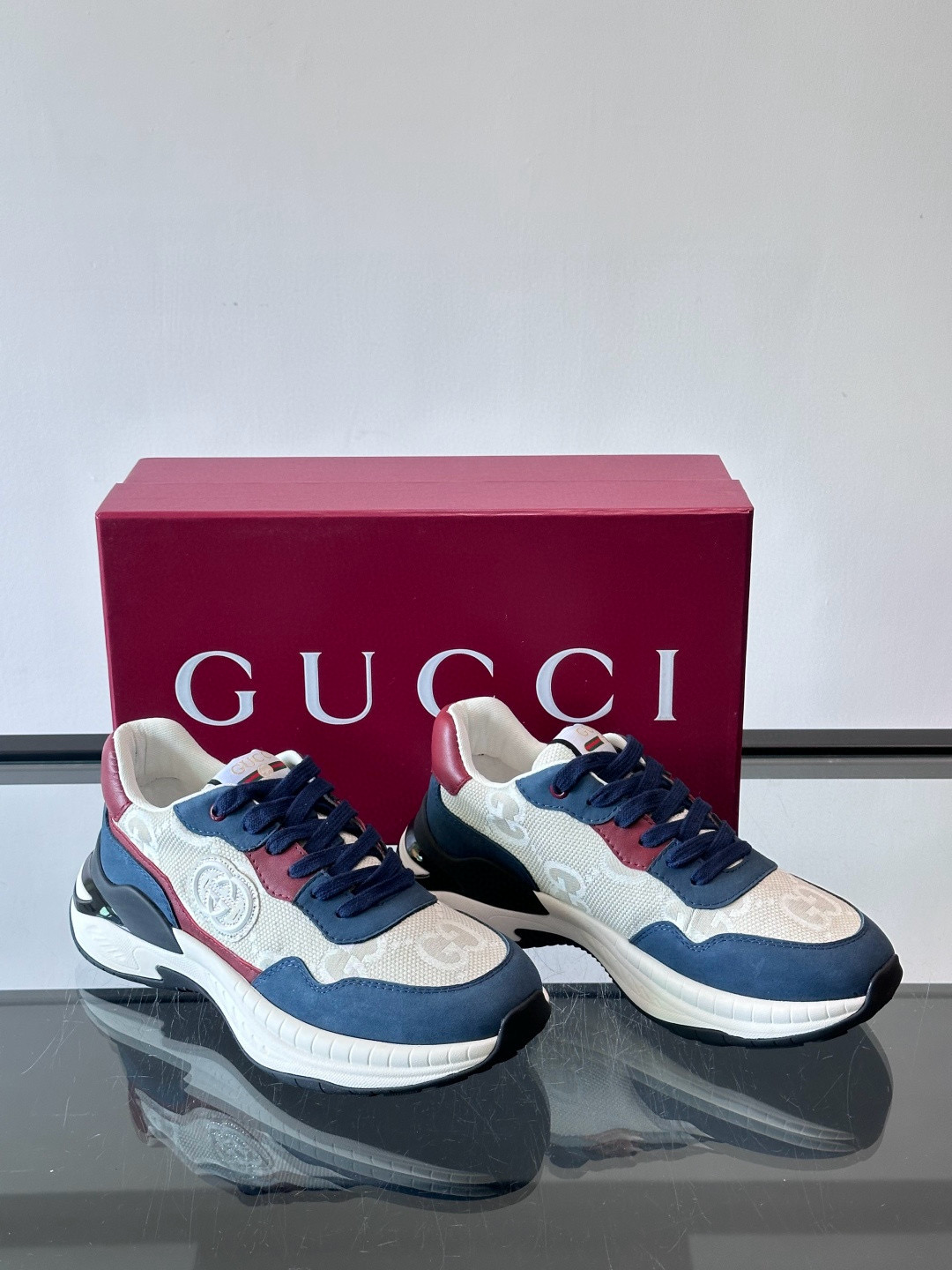 구찌 Gucci 스니커즈