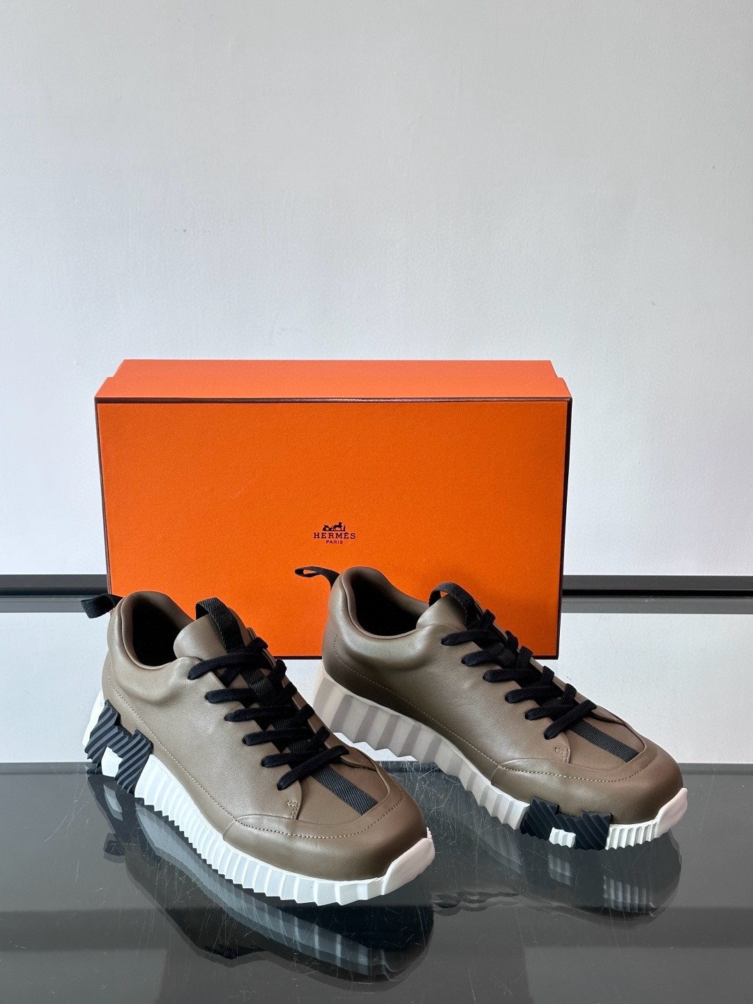 에르메스 Hermes Bouncing 스니커즈