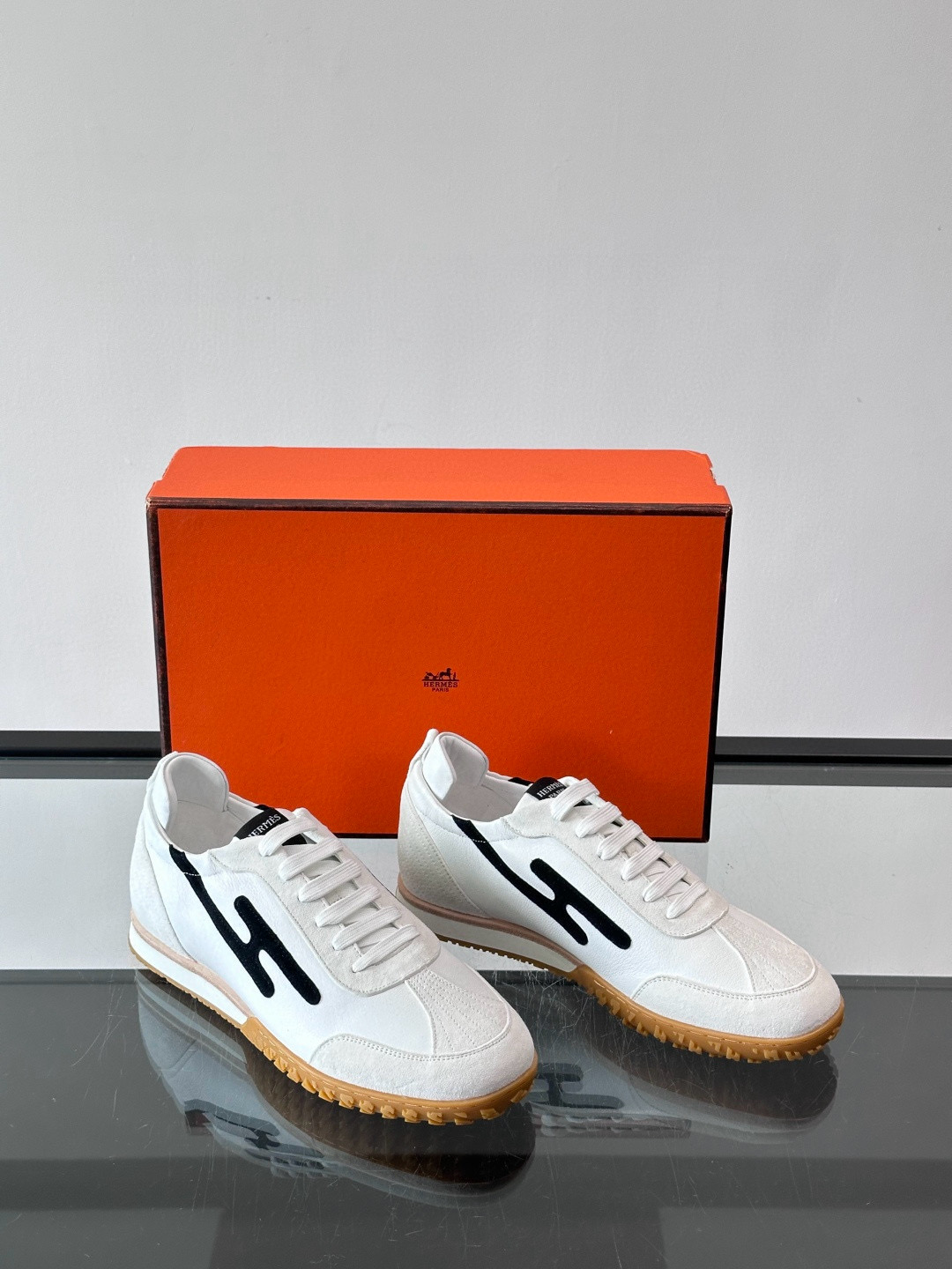 에르메스 Hermes Jet 스니커즈