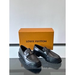 루이비통 Louis Vuitton Monogram 로퍼 슈즈