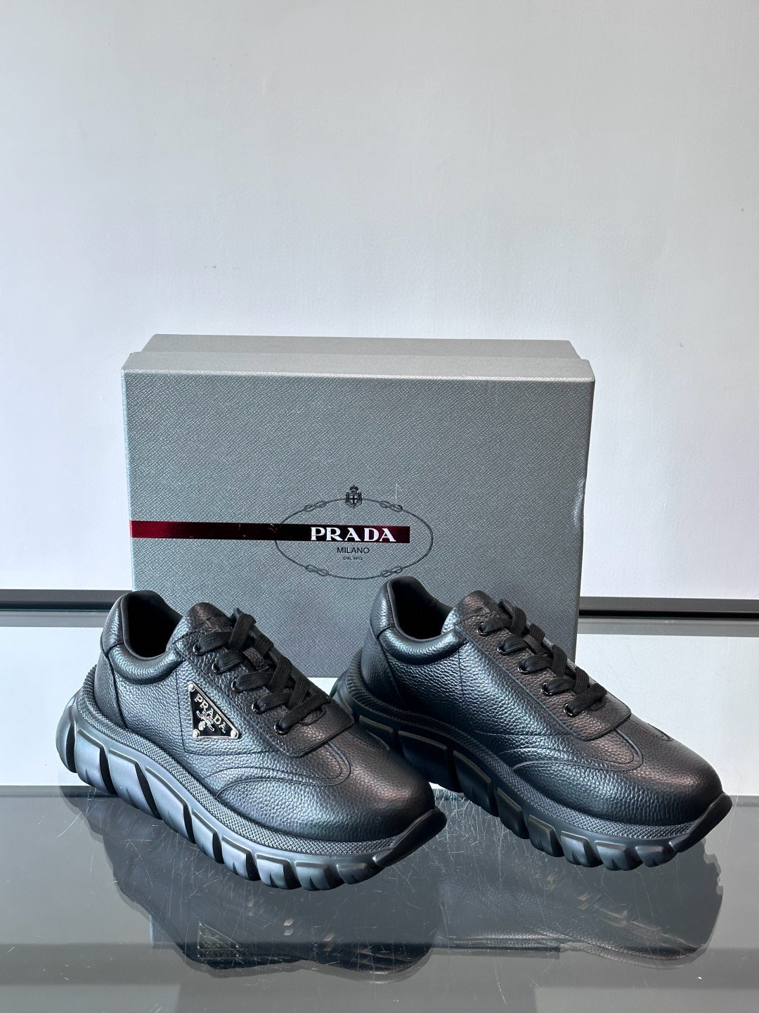 프라다 Prada 스니커즈