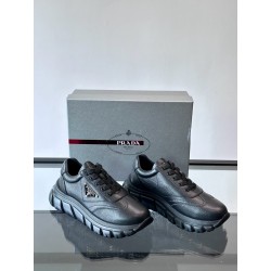 프라다 Prada 스니커즈