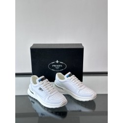 프라다 Prada 스니커즈 White