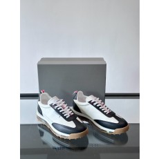 톰브라운 Thom Browne 스니커즈