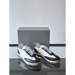 톰브라운 Thom Browne 스니커즈