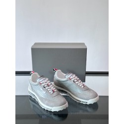 톰브라운 Thom Browne 스니커즈