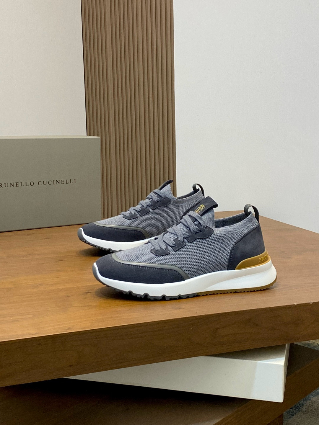 브루넬로 쿠치넬리 Brunello Cucinelli 스니커즈