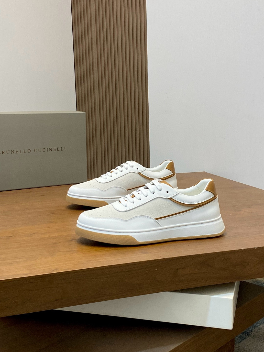 브루넬로 쿠치넬리 Brunello Cucinelli 스니커즈